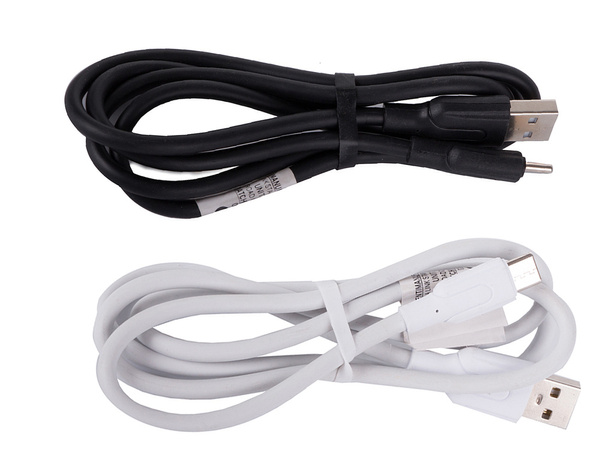 Silný dlouhý kabel typu usb-c pro nabíjení telefonu