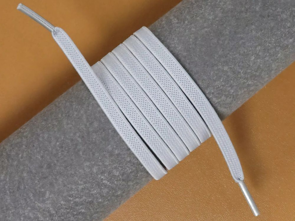 Lignes de chaussures elastiques non liantees 100 cm