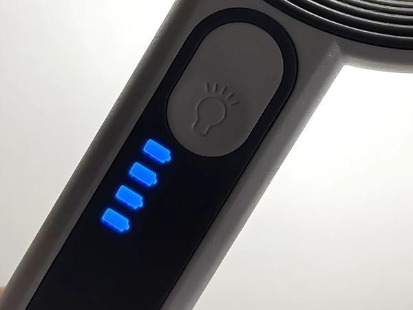 Osvetlená lupa na čítanie 6-12x s led osvetlením