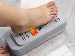 Elektrisches fussmassagegerät wärmend hämmernd vibrierend