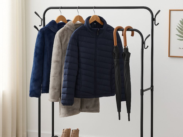 Álló ruhaakasztó polcokkal cipők és kabátok számára fém szekrény