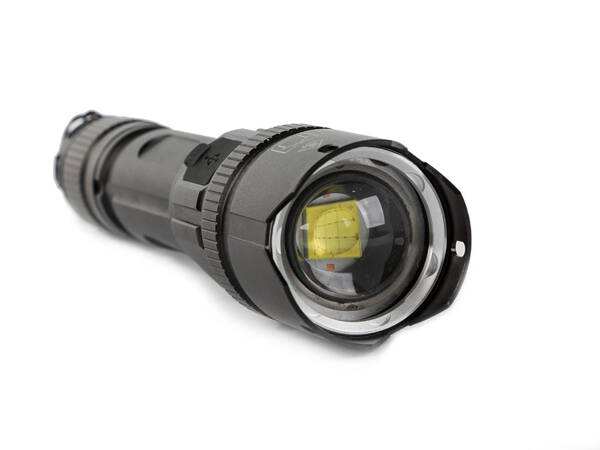 Тактический фонарь bailong led xhp99 zoom strong